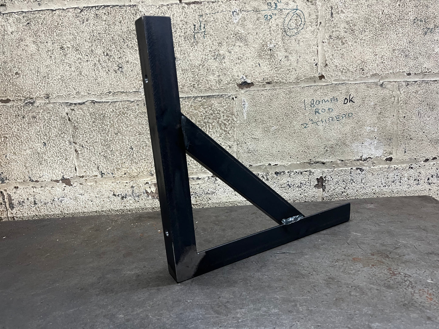 Heavy Duty Shelf Brackets 350KG Per Bracket Angle Iron