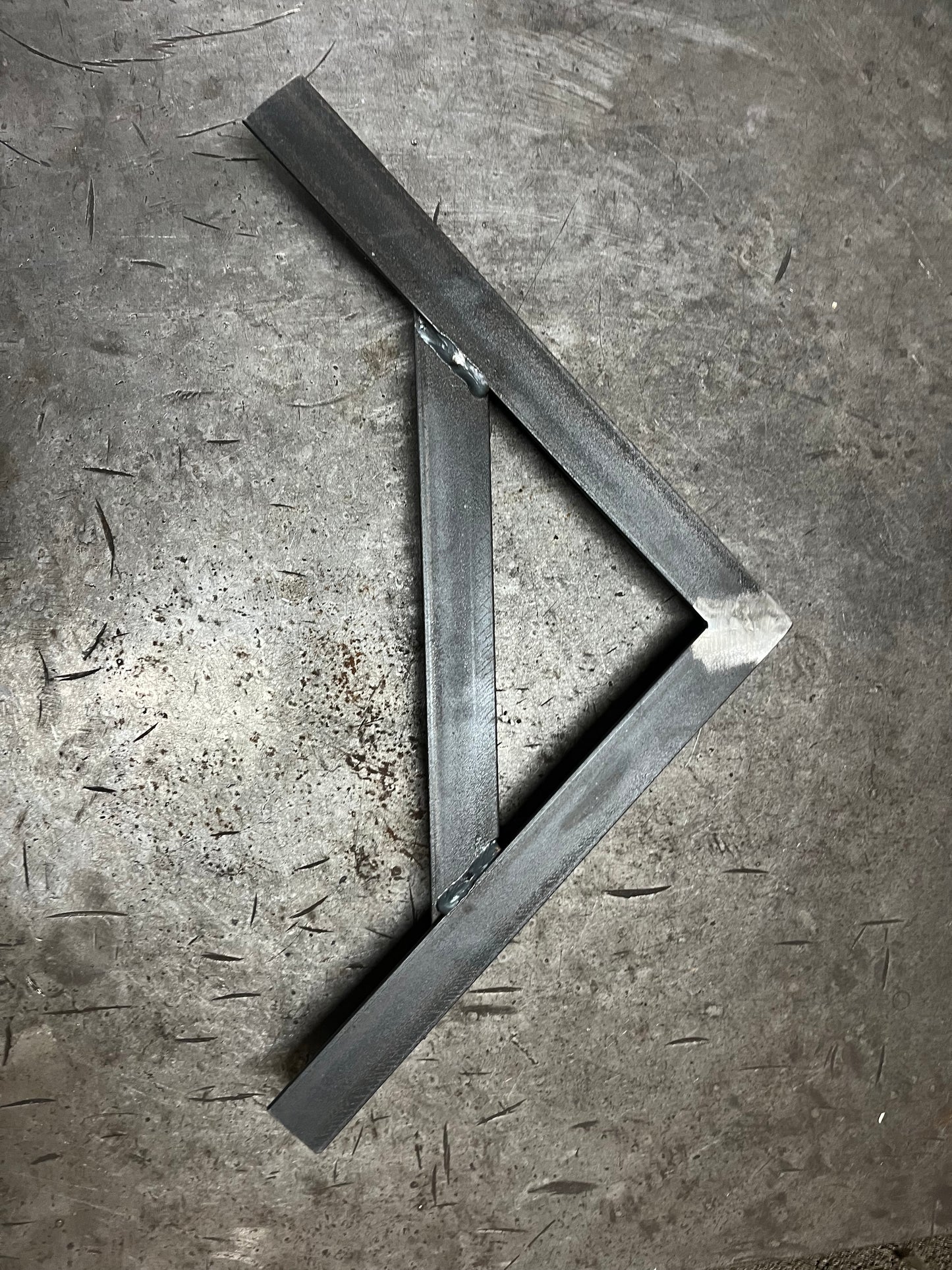 Heavy Duty Shelf Brackets 350KG Per Bracket Angle Iron